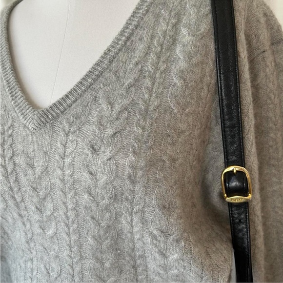Grey J. Crew Cashmere Cable knit V-neck sweater XS - Picture 6 of 8